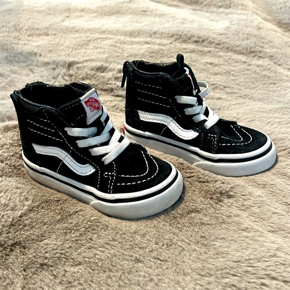 Vans Toddler Sk8-Hi Zip Shoe (Size: U.S. Toddler 5) - Picture 3 of 8